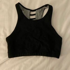 sports bra